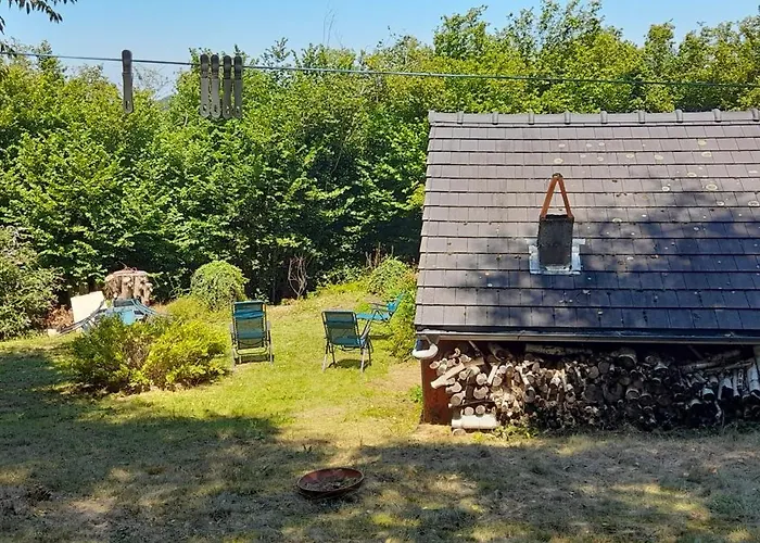 Nyaraló Perche Sur Crete Dans Un Petit Village Des Hautes-pyrenees
