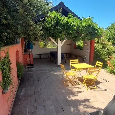 Casa vacanze Perché Sur Crête Dans Un Petit Village Des Hautes-pyrénées