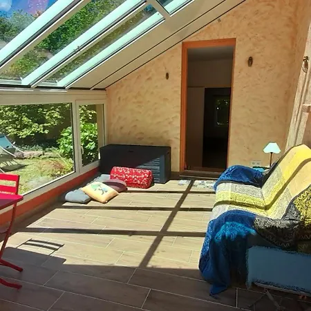 Perché Sur Crête Dans Un Petit Village Des Hautes-pyrénées Ossun-ez-Angles