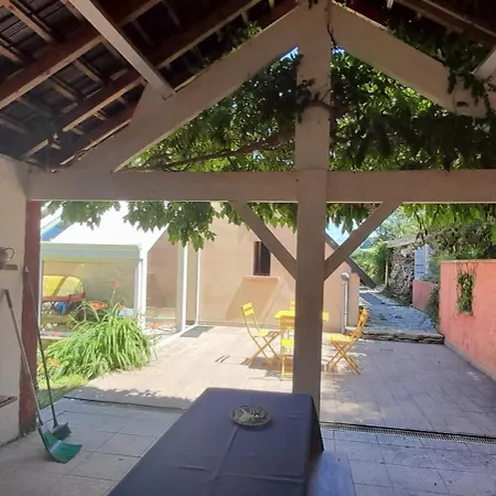 Perché Sur Crête Dans Un Petit Village Des Hautes-pyrénées * Ossun-ez-Angles