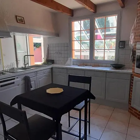 Casa vacanze Perché Sur Crête Dans Un Petit Village Des Hautes-pyrénées